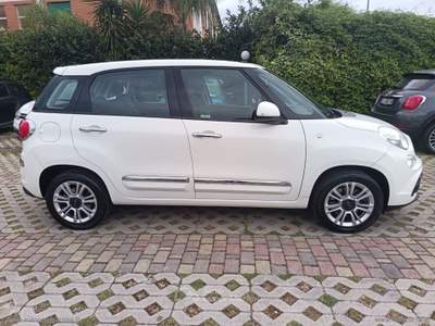 Fiat 500L 500L 1.4 T-Jet 120 CV GPL Lounge Bianco usata Cimitile