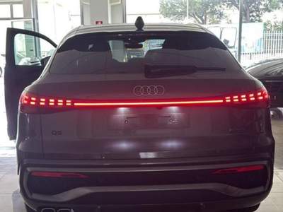 Audi Q5 Q5 SPB 40 TDI quattro S tronic S line Grigio usata Castellammare di Stabia