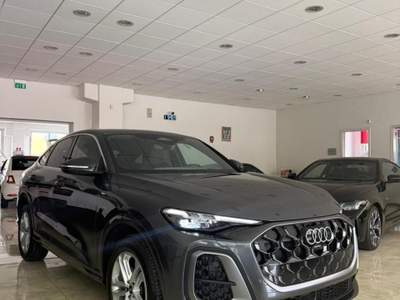 Audi Q5 Q5 SPB 40 TDI quattro S tronic S line Grigio usata Castellammare di Stabia