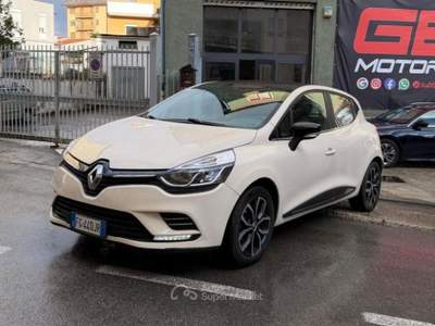 Renault Clio 1.2 75 CV 5p. Duel usata Venafro