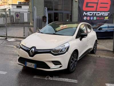 Renault Clio 1.2 75 CV 5p. Duel usata Venafro