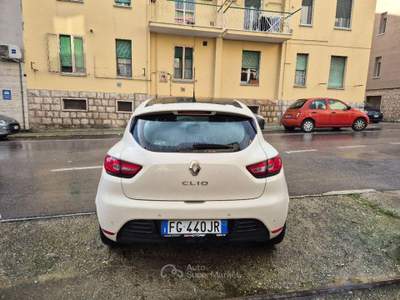 Renault Clio 1.2 75 CV 5p. Duel usata Venafro