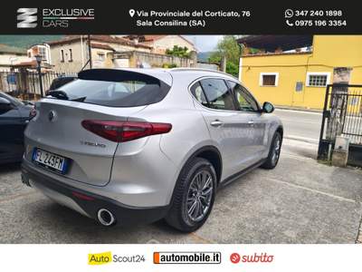 Alfa Romeo Stelvio Stelvio 2.2 T.diesel 180 CV AT8 Q4 Exec. Argento usata Sala Consilina