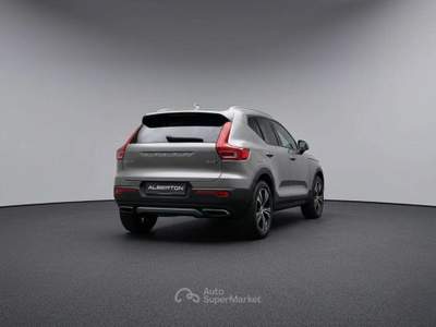 Volvo XC40 D4 AWD Geartronic Inscription Grigio usata Castello di Godego