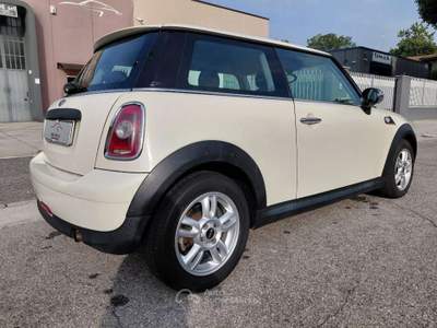 MINI One 1.4 16V One (55kW) Neo Patentati Bianco usata Mazzano