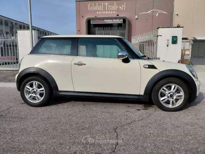 MINI One 1.4 16V One (55kW) Neo Patentati Bianco usata Mazzano