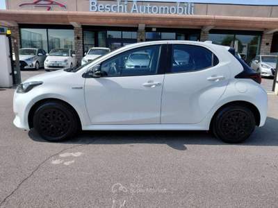 Toyota Yaris 1.5 Hybrid 5 porte Business Unico Pro km. 64.000 Grigio usata Mazzano