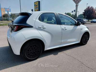 Toyota Yaris 1.5 Hybrid 5 porte Business Unico Pro km. 64.000 Grigio usata Mazzano