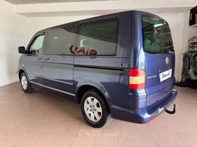 Volkswagen Multivan 2.5 TDI/174CV Comfortline 7 POSTI Blu/Azzurro usata Crocetta del Montello