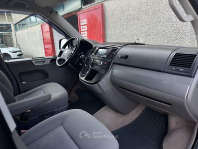 Volkswagen Multivan 2.5 TDI/174CV Comfortline 7 POSTI Blu/Azzurro usata Crocetta del Montello