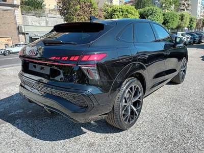 Audi Q3 2000 SPB TDI BLACKLINE 150CV STRONIC TETTO"20 Nero usata Vetralla