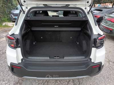 Jeep Avenger 1200 TURBO ALTITUDE 100CV CARPLAY PDC"17 Bianco usata Vetralla