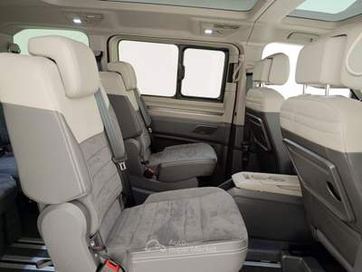 Volkswagen Multivan 2.0 tdi style 150cv dsg 7p.ti Rosso usata Assago