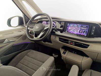 Volkswagen Multivan 2.0 tdi style 150cv dsg 7p.ti Rosso usata Assago