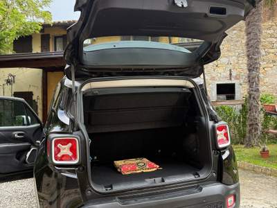 Jeep Renegade Tenuta sempre in box, secondo proprietario usata Serramazzoni