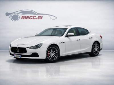 Maserati Ghibli Prestazioni, comfort, stile ed eleganza senza tempo Bianco usata Palomonte
