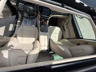 Maserati Ghibli Prestazioni, comfort, stile ed eleganza senza tempo Bianco usata Palomonte