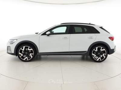 Audi A3 Allstreet 2.0TDI 150CV S tronic Identity Contrast Bianco usata Verona