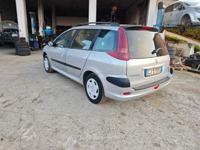 Peugeot 206 RITIRATA IN PERMUTA Grigio usata Roccadaspide