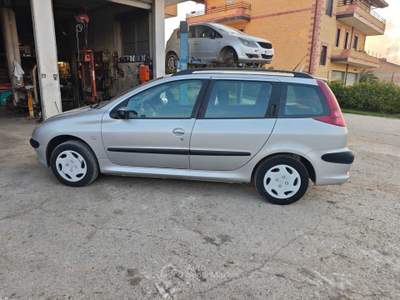 Peugeot 206 RITIRATA IN PERMUTA Grigio usata Roccadaspide