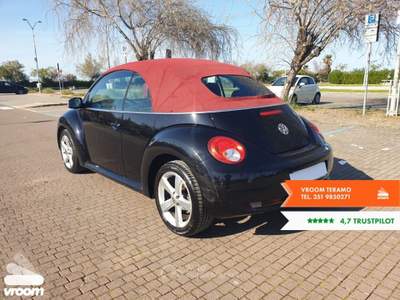 Volkswagen New Beetle 1.9 TDI 105CV Cabrio Lim. Red Edt. Nero usata Teramo