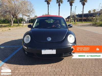 Volkswagen New Beetle 1.9 TDI 105CV Cabrio Lim. Red Edt. Nero usata Teramo