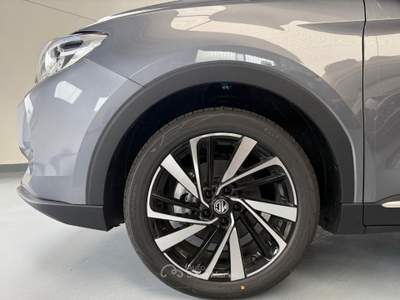 MG ZS 1.5 hybrid+ Luxury auto (KM 0) Verde usata Scarmagno