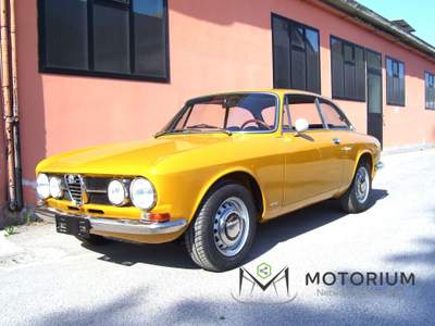 Alfa Romeo Spider 
                                                     Giallo usata Cesena