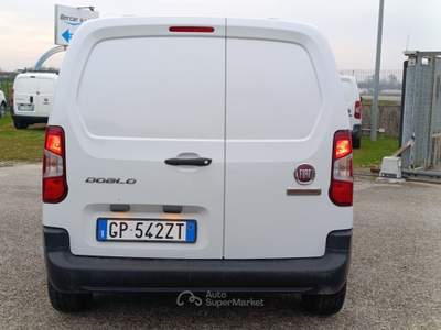 Fiat Doblò van 1.5 bluehdi 100cv CH1 Bianco usata Verona