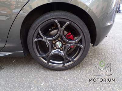 Alfa Romeo Giulietta 1750 t. Quadrifoglio Verde 240cv tct Rosso usata Livorno