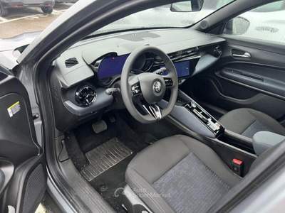 Alfa Romeo Junior 1.2 136 CV Hybrid eDCT6 Speciale Grigio usata Albano Laziale
