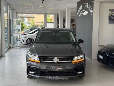 Volkswagen Tiguan DSG 4MOTION R-LINE Grigio usata CARESANABLOT