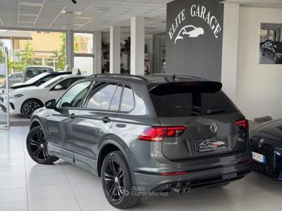 Volkswagen Tiguan DSG 4MOTION R-LINE Grigio usata CARESANABLOT