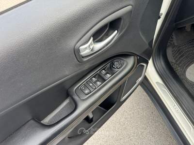 Jeep Compass 1.6 MJet 120cv Limited Bianco usata San Giuseppe Vesuviano