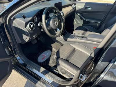Mercedes-Benz GLA GLA 220 d Automatic 4Matic Sport Nero usata San Giuseppe Vesuviano
