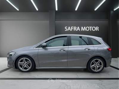 Mercedes-Benz Classe B B 180 d AMG Line Adv Plus Grigio usata Rende