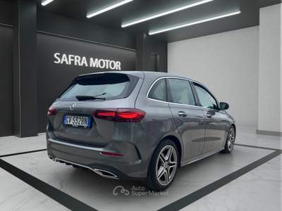 Mercedes-Benz Classe B B 180 d AMG Line Adv Plus Grigio usata Rende