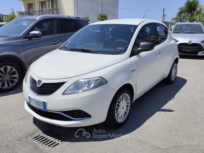 Lancia Ypsilon 1.2 69cv Silver - Blocca Ora! Bianco usata Ciampino