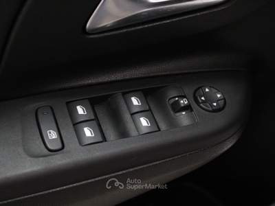 Opel Corsa 1.2 110cv Hybrid GS AT6 Argento usata Venezia