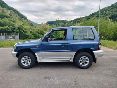 Mitsubishi Pajero Pajero 3p 2.5 tdi Blu/Azzurro usata Bagni di Lucca