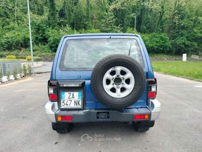 Mitsubishi Pajero Pajero 3p 2.5 tdi Blu/Azzurro usata Bagni di Lucca