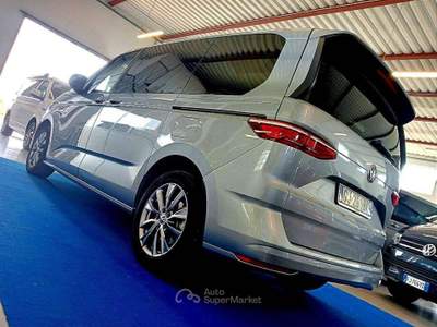 Volkswagen Multivan 1.4 TSI eHYBRID PHEV 218cv LIFE DSG 7POSTI Argento usata Creazzo