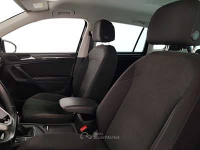 Volkswagen Tiguan 1.5 TSI ACT Elegance DSG Grigio usata Massa