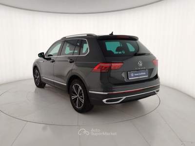 Volkswagen Tiguan 1.5 TSI ACT Elegance DSG Grigio usata Massa