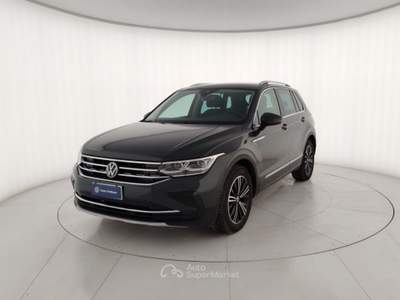 Volkswagen Tiguan 1.5 TSI ACT Elegance DSG Grigio usata Massa