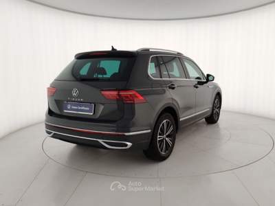 Volkswagen Tiguan 1.5 TSI ACT Elegance DSG Grigio usata Massa