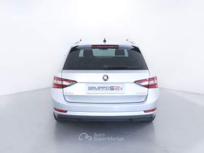 Skoda Superb 2.0 TDI 190 CV SCR DSG 4x4 Wagon Executive Argento usata Feltre