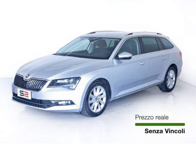 Skoda Superb 2.0 TDI 190 CV SCR DSG 4x4 Wagon Executive Argento usata Feltre