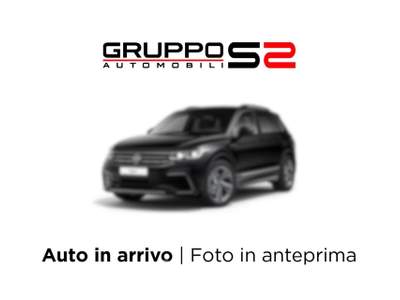 Volkswagen Tiguan 2.0 TDI SCR 150 cv R-Line DSG 4MOTION Proiettori anteriori IQ.Light LED performance/Park Pilot/Ambient pack Nero usata Feltre