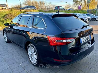 Skoda Superb 2.0 TDI EVO 110KW EXECUTIVE DSG Nero usata Pavia